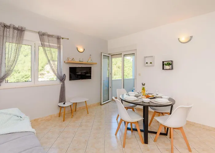 Διαμέρισμα Amazing In With Wifi Klek